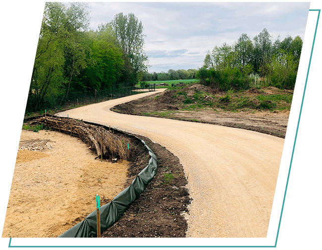 In Städten und Vororten von Ingolstadt übernehmen wir den professionellen Straßen- und Wegebau.